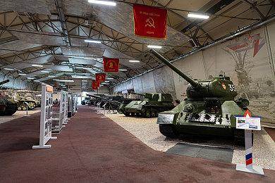 《中世纪王朝》合作模式6月27日登陆主机 支持跨平台联机